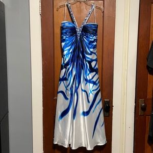 Formal Gown/Prom Dress